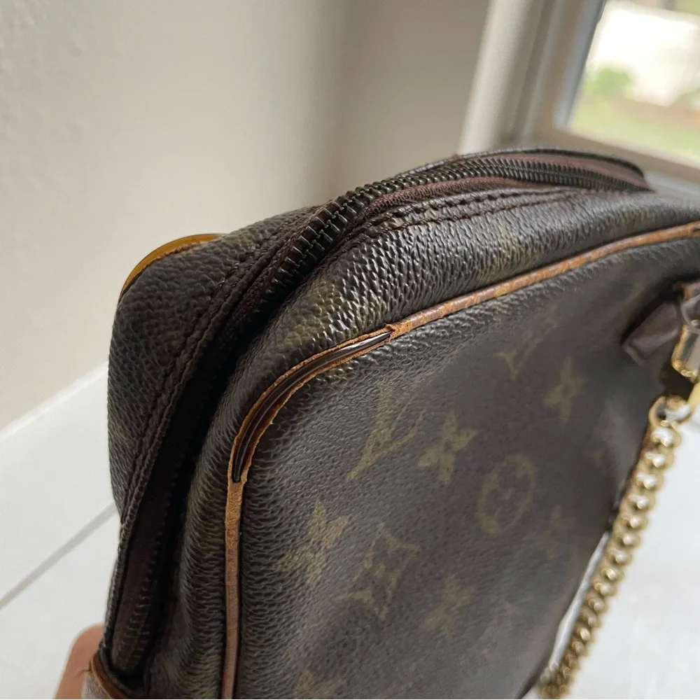 Louis Vuitton Monogram Vintage Amazon Crossbody - Picture 11 of 16